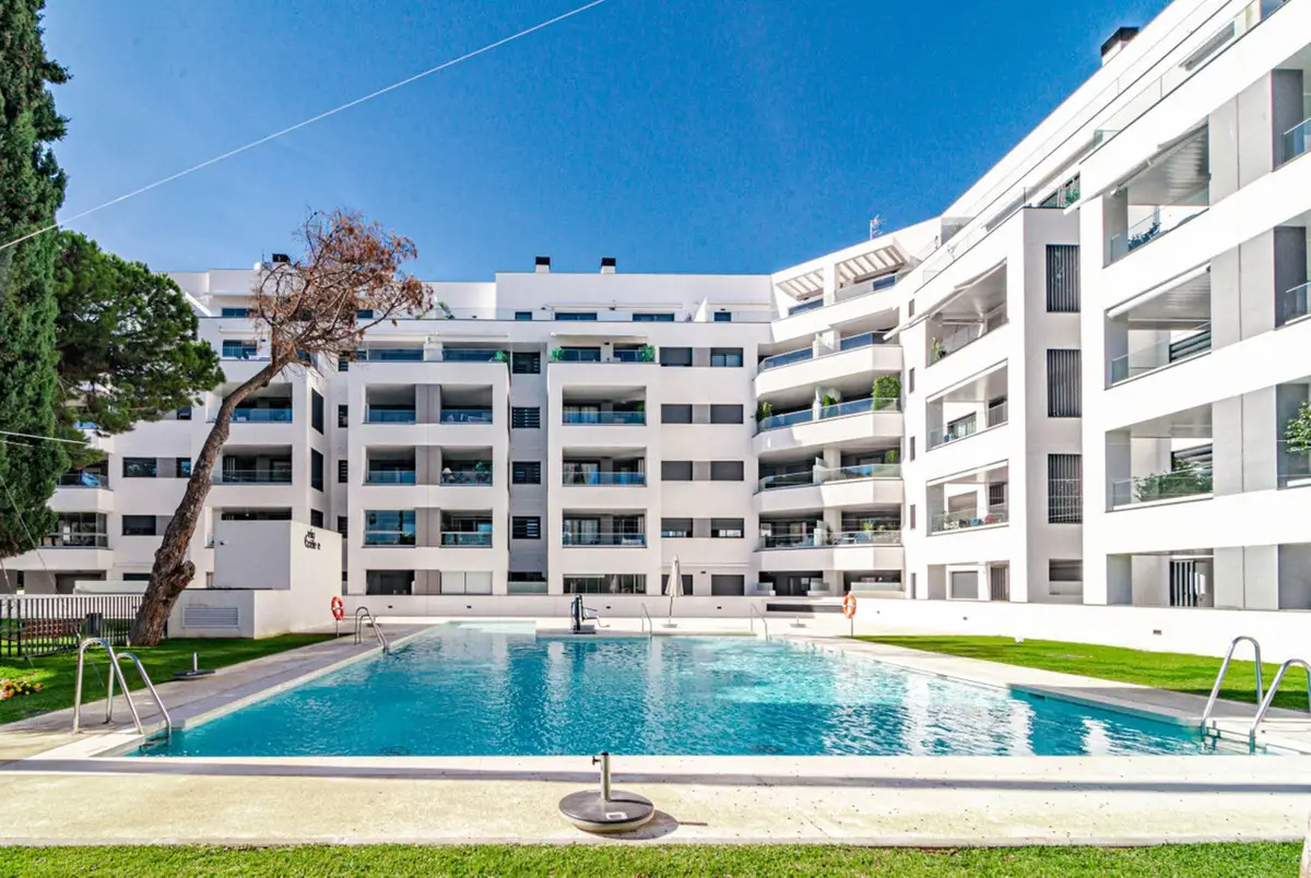 Ground Floor Apartment for sale in Marbella — photo 1