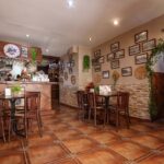 Bar for sale in Selwo Estepona