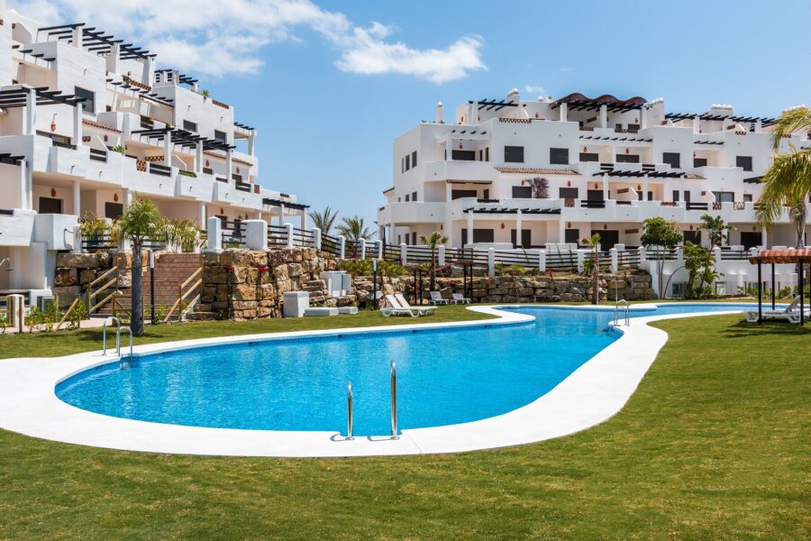 Duplex-Penthouse in Selwo with stunning sea views!