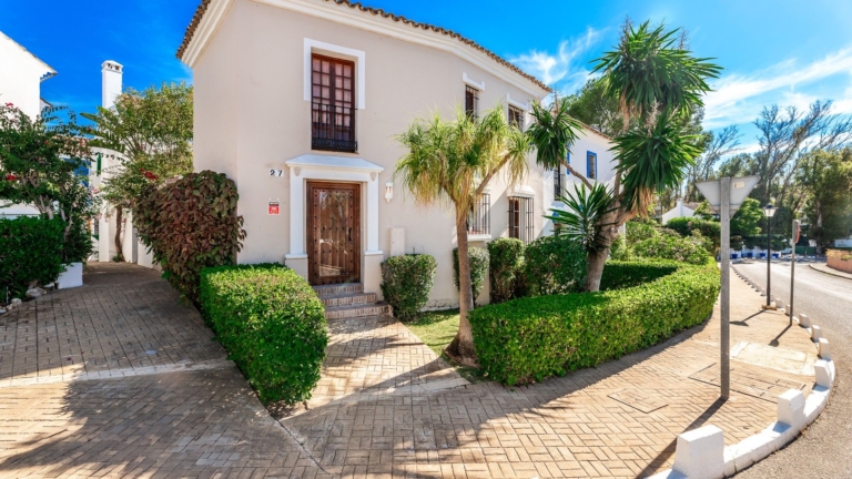 Townhouses for sale in Marbella