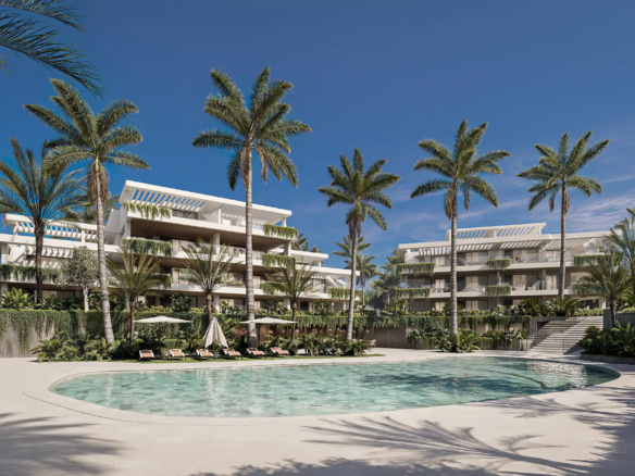 Almina Residences Edificios de apartamentos blancos de estilo contemporáneo rodean una piscina turquesa con palmeras bajo un cielo azul.