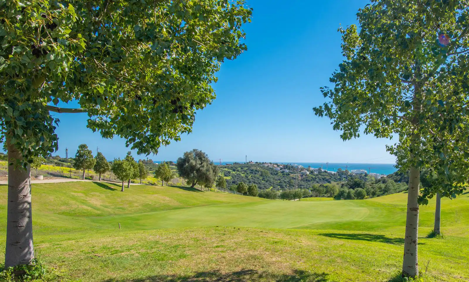 Amaris Villas golf course views with coastal panorama in Estepona