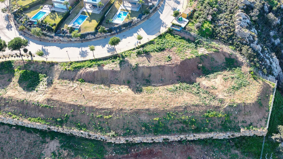 Residential Plot Nr. 8 for sale in Bahía de las Rocas, Sotogrande with panoramic sea views