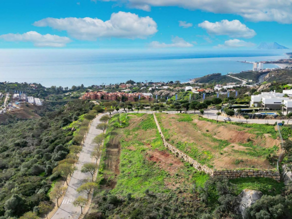 Residential Plot Nr. 1 for sale in Bahía de las Rocas, Sotogrande with panoramic sea views